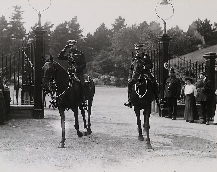 File:H.M. King George V and the Duke of Connaught at Aldershot.jpg