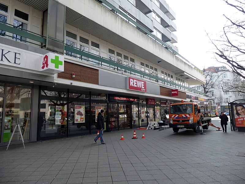 File:Halensee Kurfürstendamm 142 Rewe.jpg