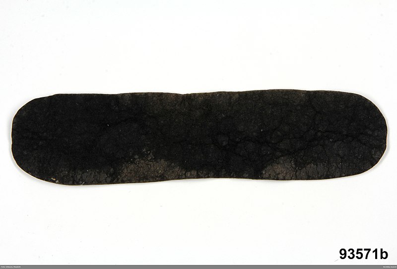 File:Halsduk - Nordiska museet - NM.0093571B.jpg