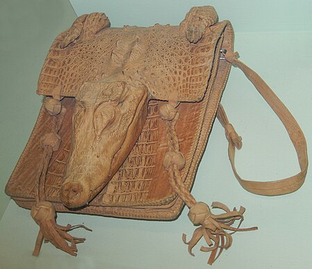 Fail:Handbag_of_West_African_Dwarf_Crocodile.JPG