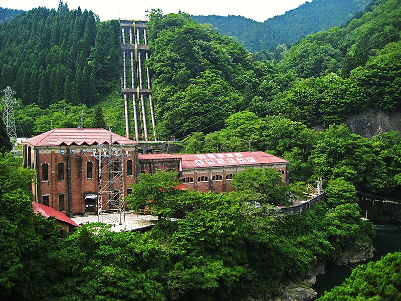 File:Higashiyokoyama power station.jpg