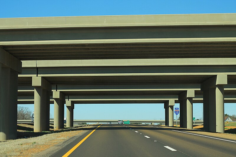 File:I-22 End Sign at I-269 (25877100407).jpg