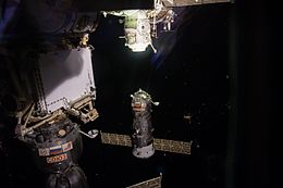 ISS-50 Progress MS-03 откачване от Pirs.jpg
