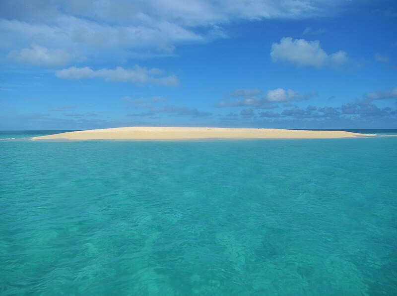 File:Ilot de Sable Blanc.jpg