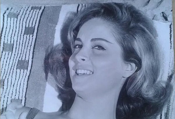 Eory in Una Chica Para Dos (1966)