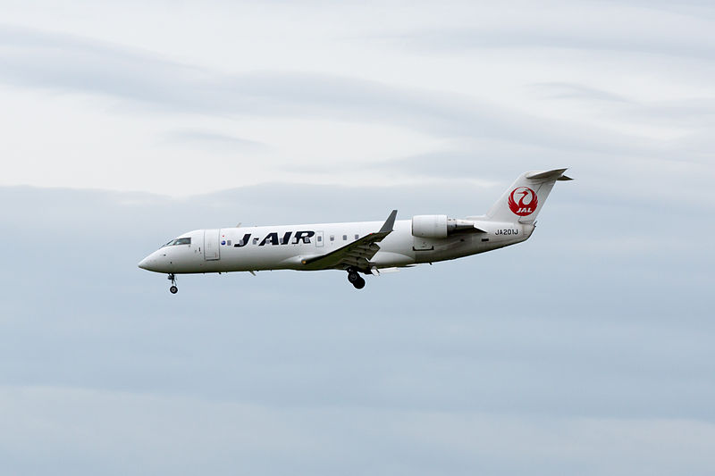 File:J-Air, CRJ-200, JA201J (18668838041).jpg
