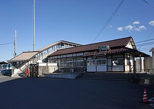 JR Ryomo Line Kunisada Station building.jpg