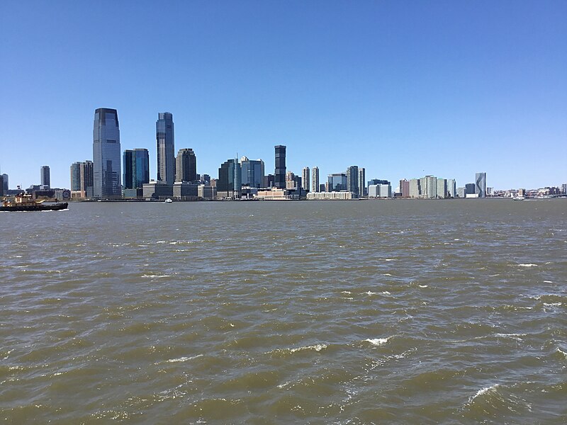 File:Jersey City Skyline April 2022 091.jpg