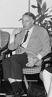 José Losey 1965.jpg