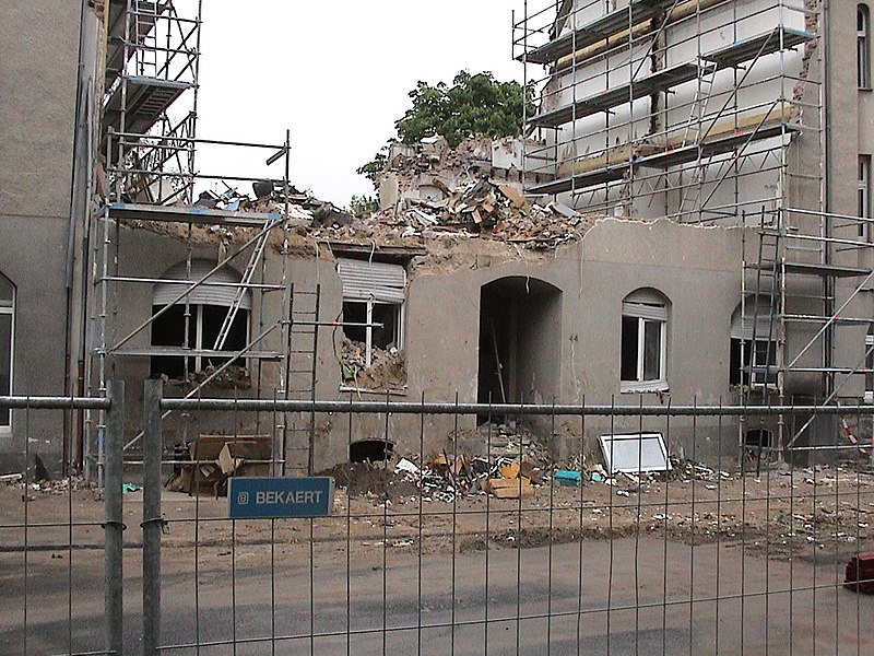 File:Köln Eichendorffstraße 44 nach Gasexplosion.jpg