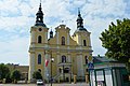 Polski: fasada kościoła
