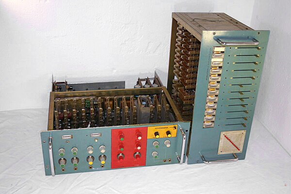 Early 1970s vocoder, custom-built for Kraftwerk