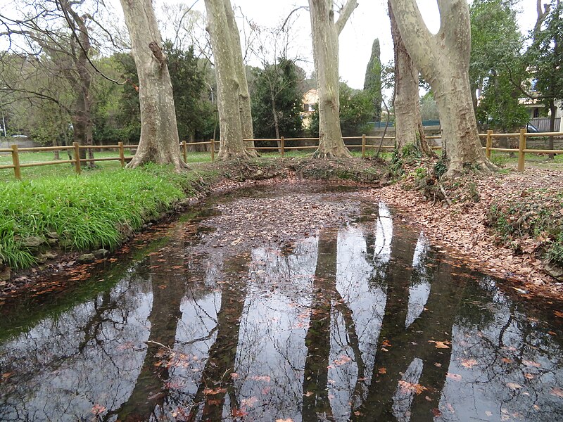 File:Lac serpentin.jpg