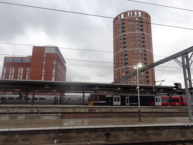 File:Leeds City Station (12th April 2014) 003.JPG