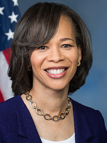 File:Lisa Blunt Rochester official photo (1).jpg