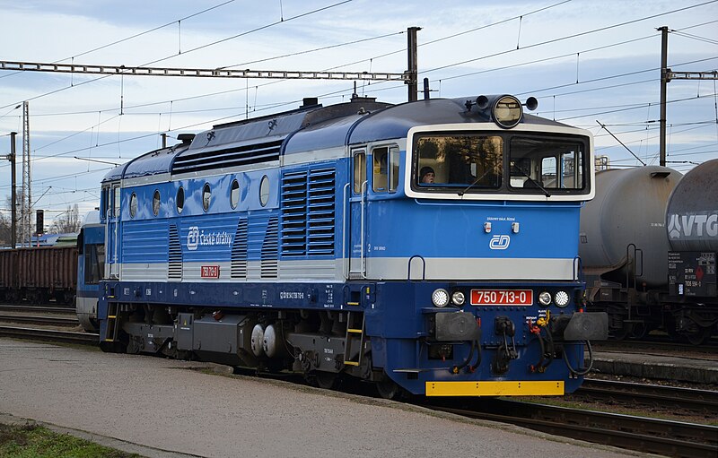 File:Lokomotiva ČD Class 750 (Jihlava).jpg