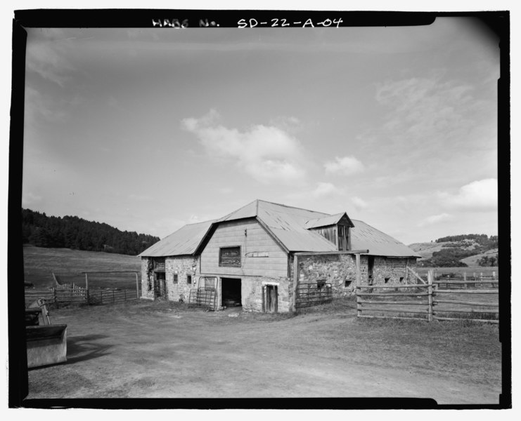 File:Looking northwest - Anderson Dairy Ranch, Dairy Barn, Centennial Valley, Rural Route 2, Spearfish, Lawrence County, SD HABS SD-22-A-4.tif