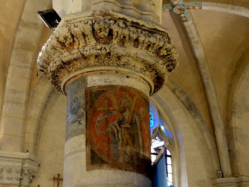 File:Louvres (95), église Saint-Justin, 4e pilier du sud, chapiteau 1.jpg