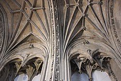 Pendant vaults and mouldings with monograms, Bourbons chapel, Lyon Cathedral（英語版） (late 15th century)