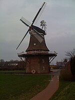 Mühle Nenndorf Ostfriesland 2012 Bild 2.jpg