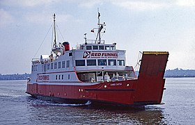 MV Cowes Castle approaching Town Quay