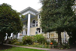 MacMaster House (Portland, Oregon).jpg