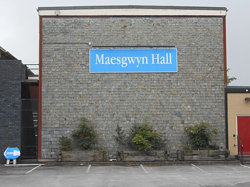 Picture of Maesgwyn Hall courtesy of Wikimedia Commons contributors - click for full credit