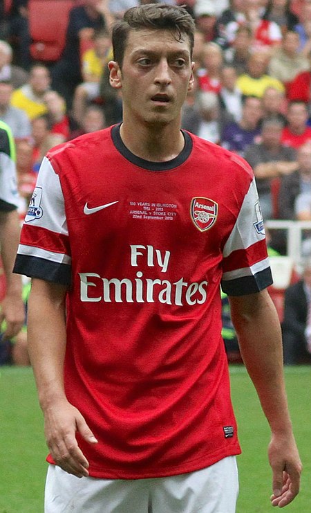 Mesut Özil (9881761465) Cropped.jpg