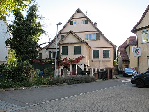 Metzingen, Hofstraße 1, Wohnhaus (01)