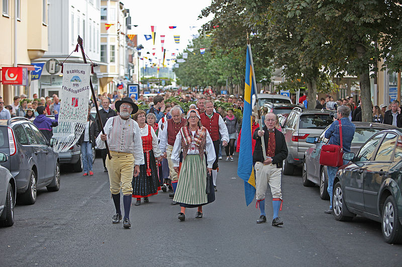 File:Midsummer carneval.jpg