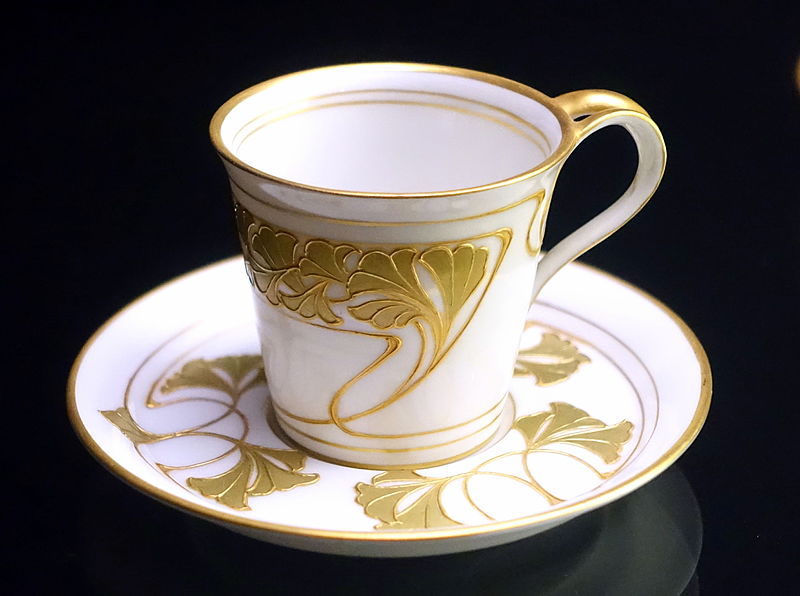 File:Mocha cup, designed by Adolf Flad, made by KPM Berlin, 1902, porcelain, 1 of 6 - Bröhan Museum, Berlin - DSC04094.JPG