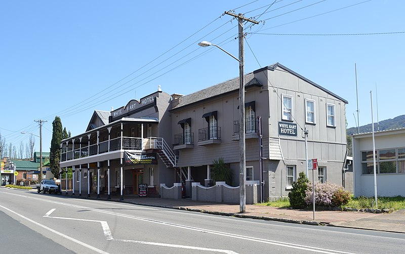 File:Murrurundi White Hart Hotel 001.JPG