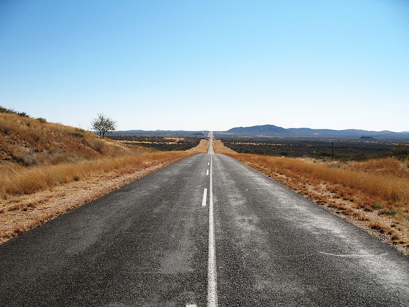 File:NA-straße-otjiwarongo.jpg