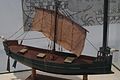 English: A modern model of a Philistine ("sea People") warship or landing ship from 1200 BC. wood. Model built by naval Architect P.Milch and by I. Krupnik. עברית: דגם מודרני של ספינת מלחמה של הפלישתים (גויי הים). ספינות מסוג זה היו בשימוש בשנת 1200 לפני הספירה. הדגם, מעשה ידי האדריכל הימי פ. מילך ובידי י. קרופניק