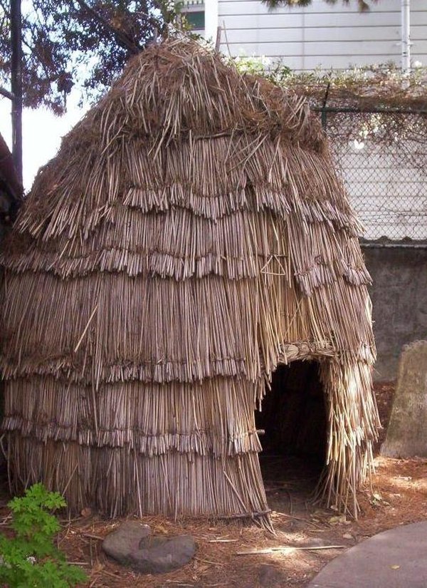 Replica of Ohlone Hut in the graveyard of Mission San Francisco de Asís, San Francisco