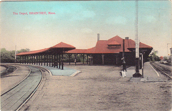 Early-20th-century postcard of Braintree station