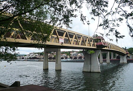 Passerelle conflans