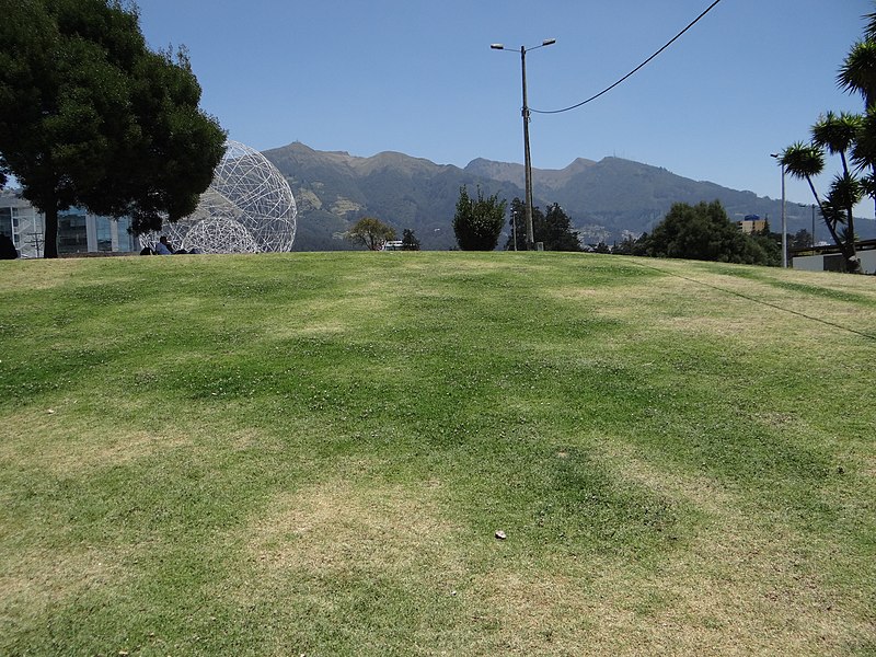 File:Pichincha Volcano (Photography by David Adam Kess) pic.bb8.jpg