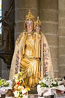 Pontivy - Basilique Notre-Dame-de-la-Joie 20200906-25 statue Notre-Dame de Joie.jpg