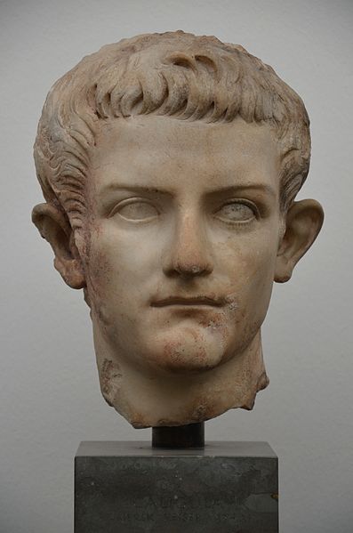 File:Portrait of Caligula (with traces of polychromy), AD 37-41, Ny Carlsberg Glyptotek, Copenhagen (13192024785).jpg