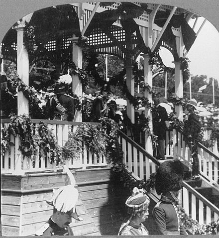 Grey with Prince George, Prince of Wales, at the celebrations of the tercentenary of Quebec in Quebec City, 24 July 1908