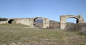 Überreste der Alconétar-Brücke mit ihren Flachbögen