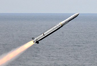 Х 69 крылатая ракета википедия. Зенитная ракета Evolved Sea Sparrow (Rim-162). Ракета ESSM. Баллистическая ракета малой дальности. ЗРК Raytheon ESSM,.