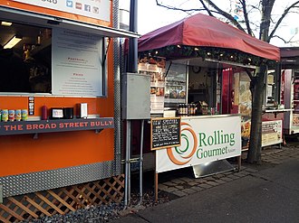 Some of the pod's food carts, 2013 Rolling Gourmet Fusion, Portland (2013).jpg