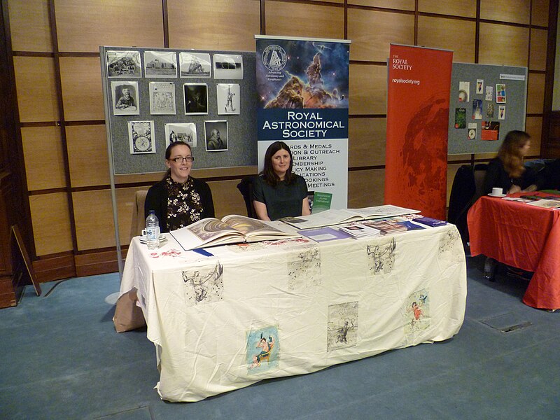 File:Royal Astronomical Society at History Day 2016.jpg