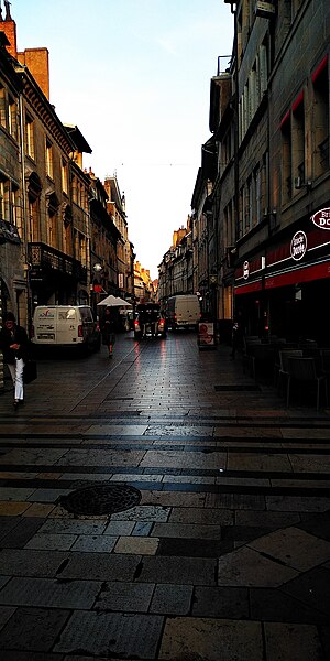 File:Rue besançon.jpg