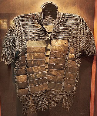 <span class="mw-page-title-main">Mail and plate armour</span> Type of armour