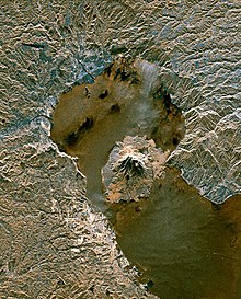 Image radar du Sakurajima, Kagoshima se trouve au sud du volcan, de l'autre côté de la baie.