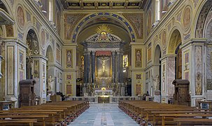 San Lorenzo in Lucina (Rome) - Interior HDR