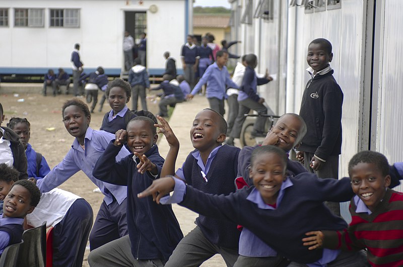 File:School children (Lukhanyo Primary School, Zwelihle Township (Hermanus, South Africa) b 01.jpg